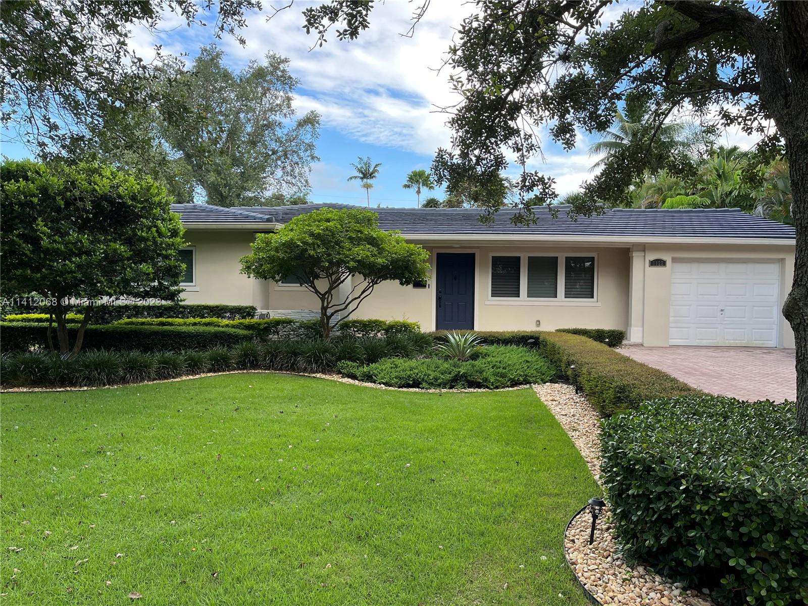 UNIVERSITY ESTATES - Residential