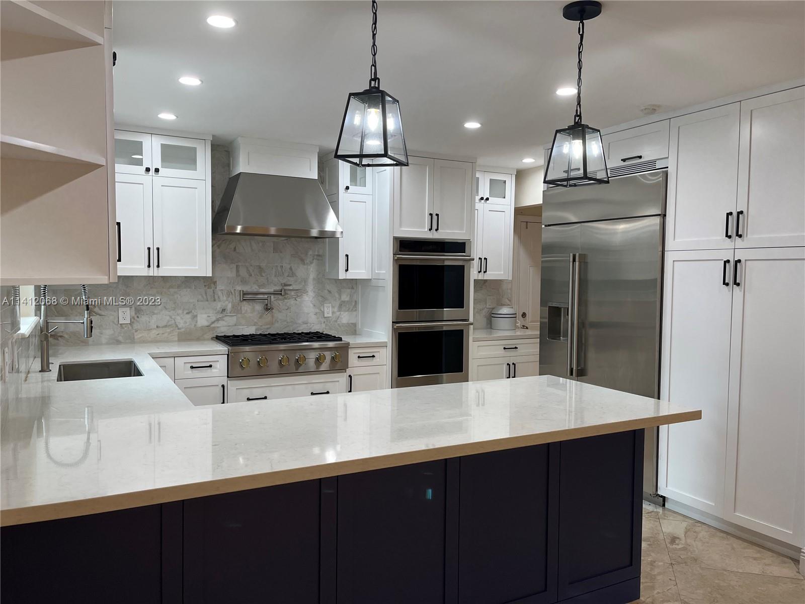 UNIVERSITY ESTATES - Residential