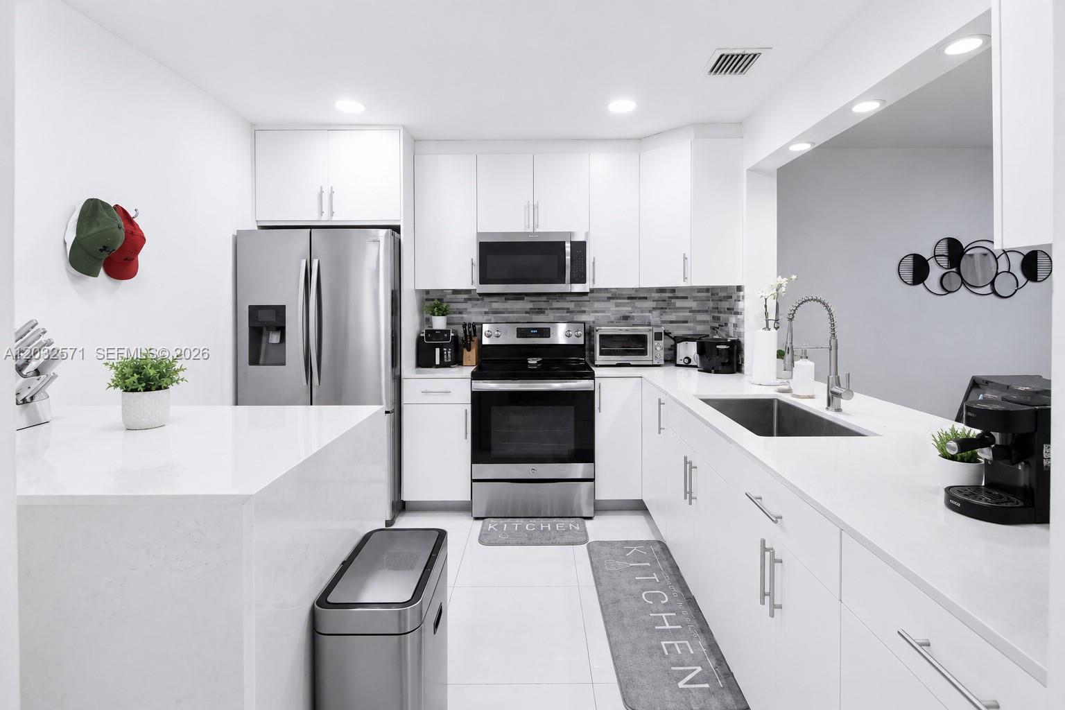 1127 SW 134th Pl