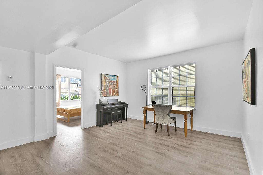 1051 Meridian Ave 1C