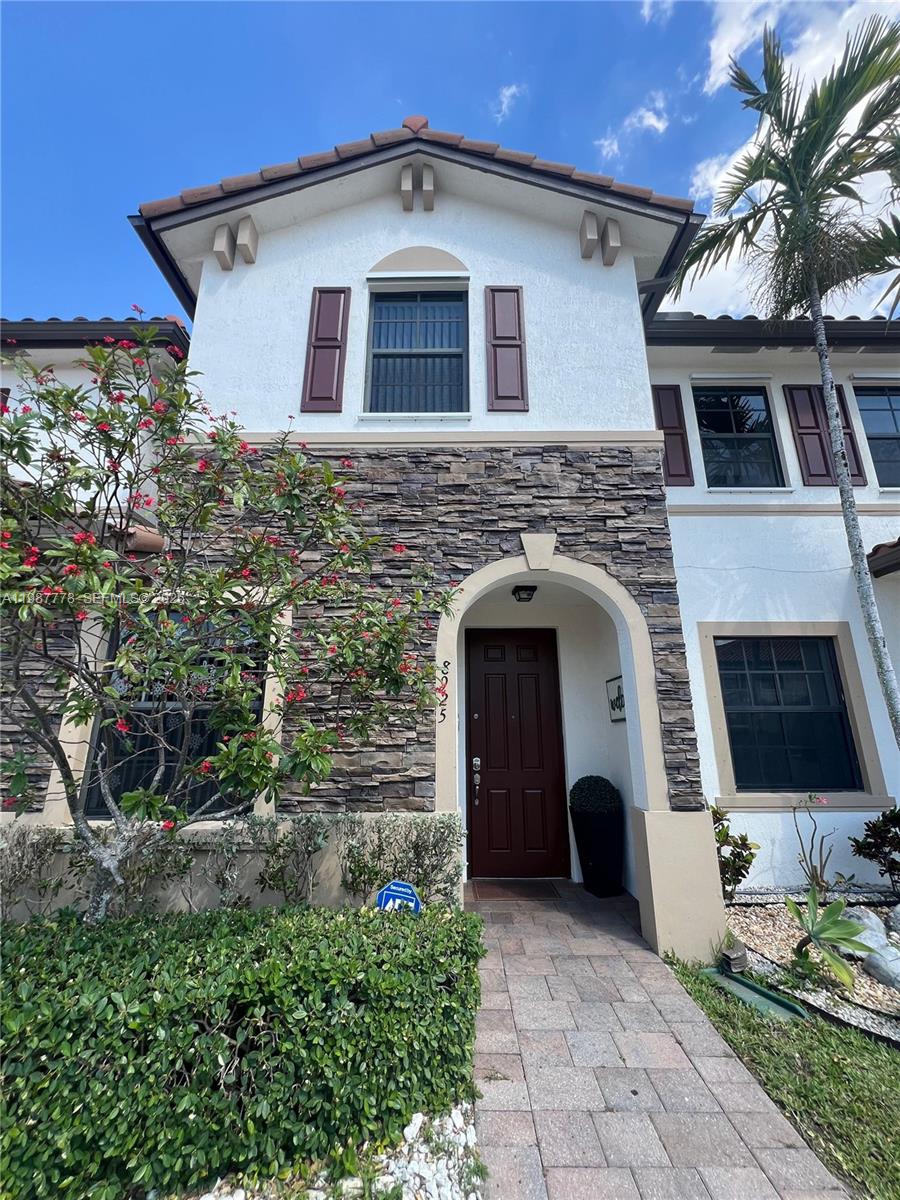 BELLAGIO VILLAS - Residential Lease