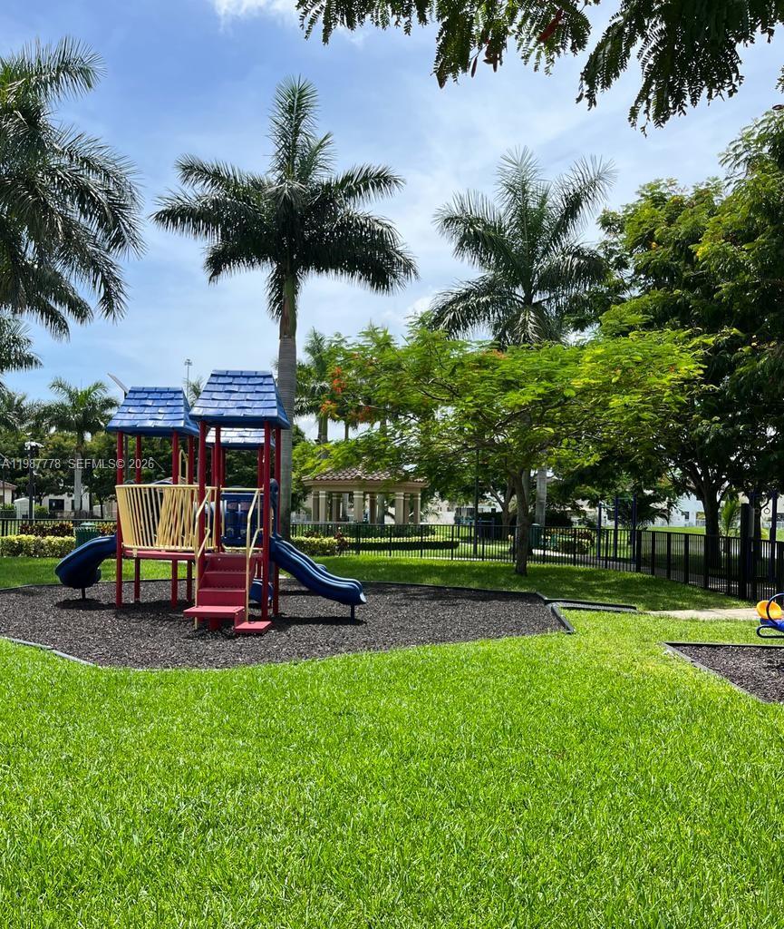 BELLAGIO VILLAS - Residential Lease