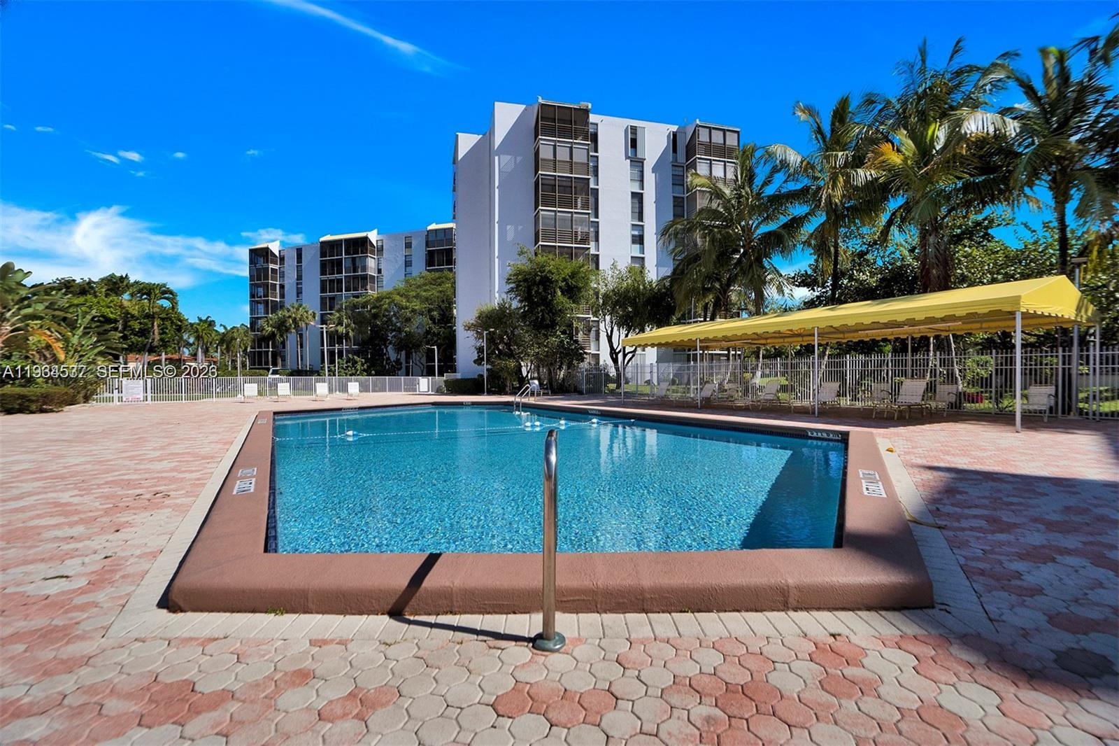 BISCAYA III CONDO - Residential