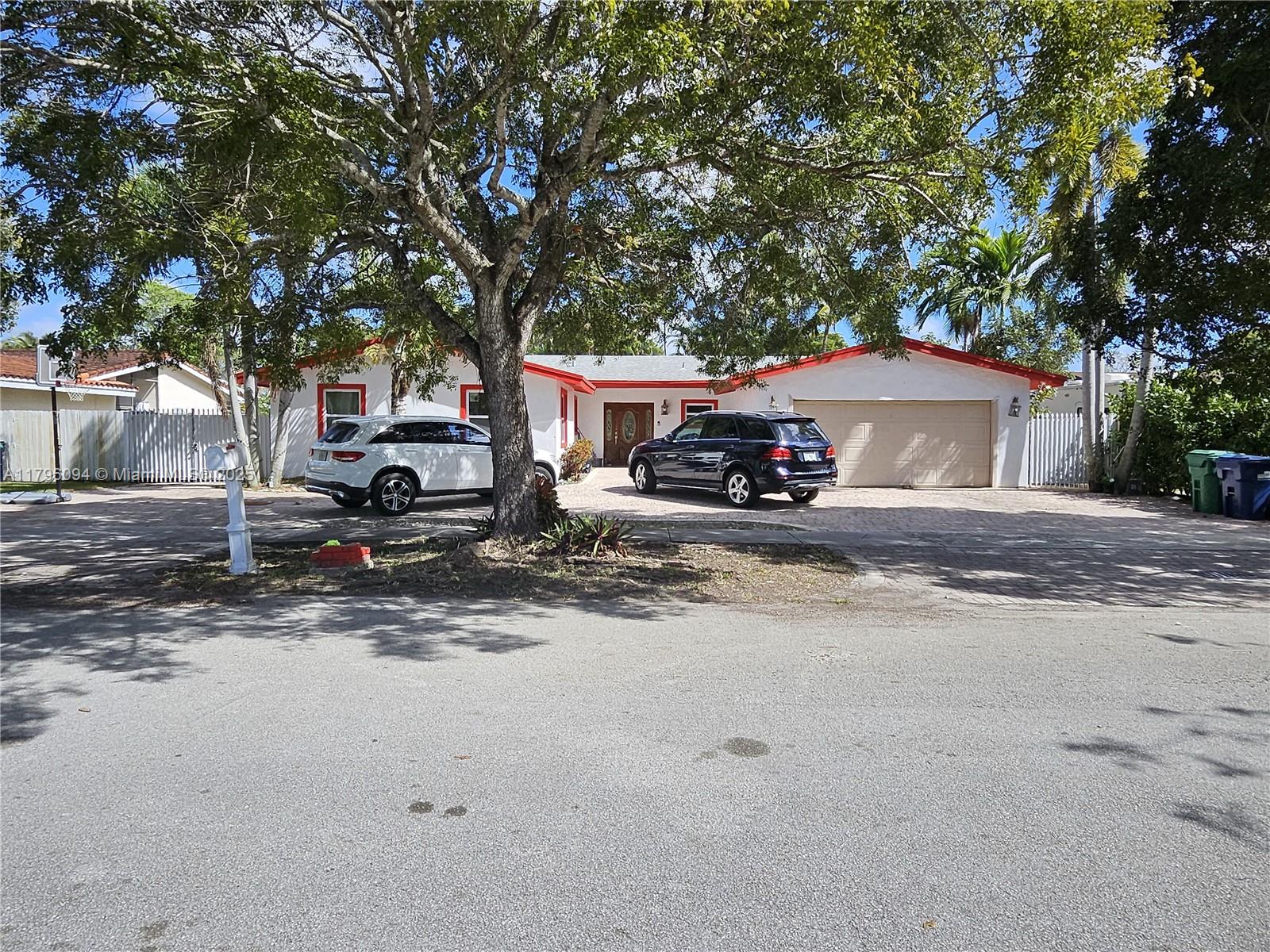 Property for Sale at 10251 Sw 130th Ave, Miami, Broward County, Florida - Bedrooms: 8 
Bathrooms: 5  - $945,000