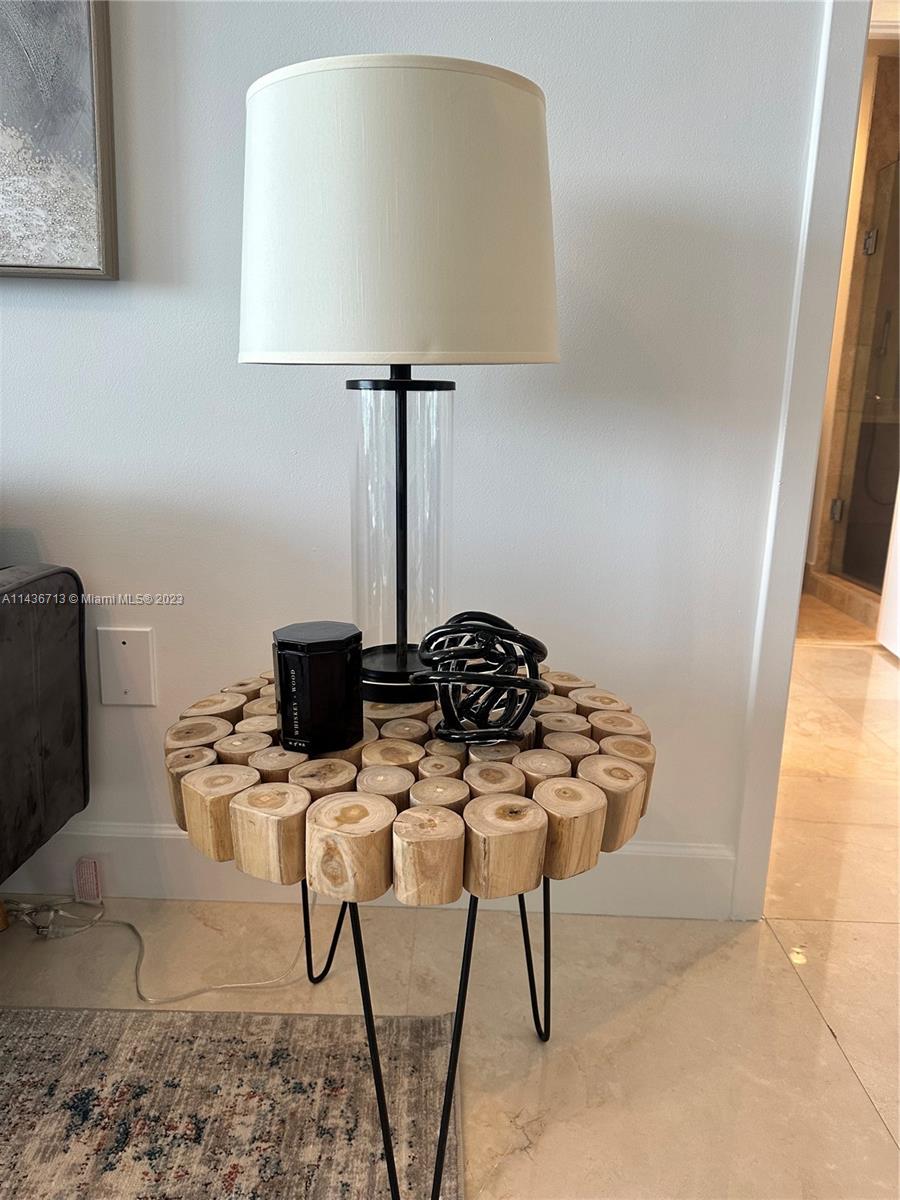 TRUMP ROYALE CONDO - Residential Lease