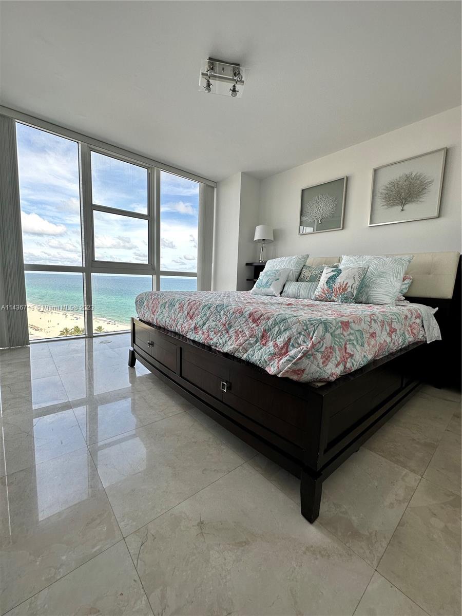 TRUMP ROYALE CONDO - Residential Lease