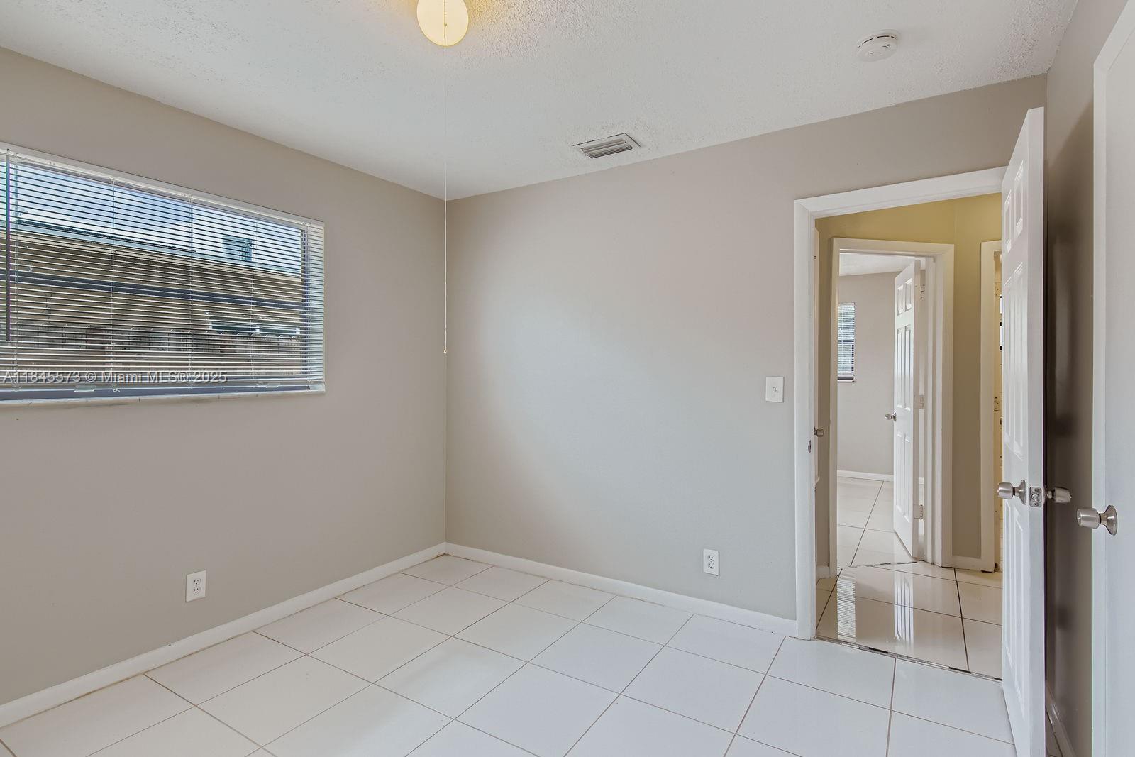 MARGATE SIXTH ADD SEC FOU - Residential