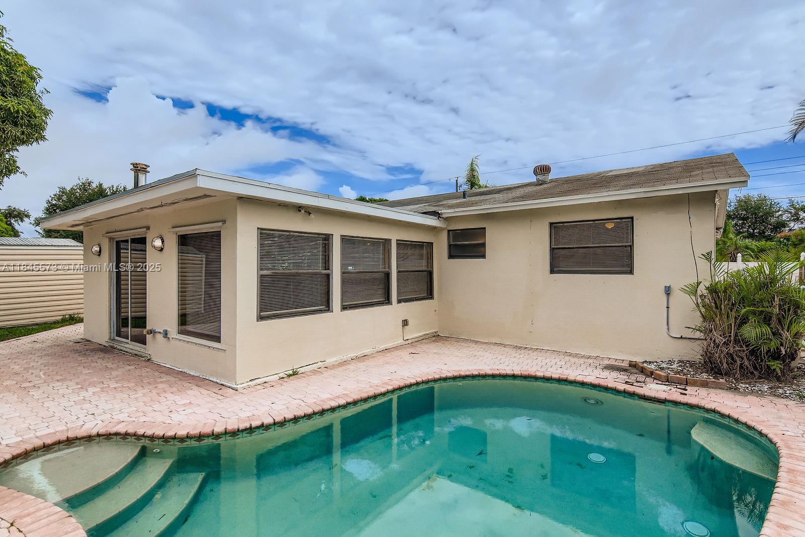 MARGATE SIXTH ADD SEC FOU - Residential