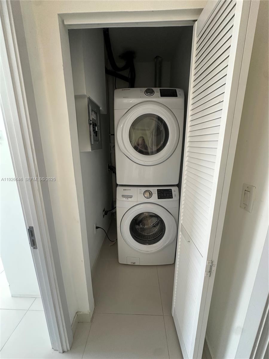 VITTORIA GARDENS - Residential