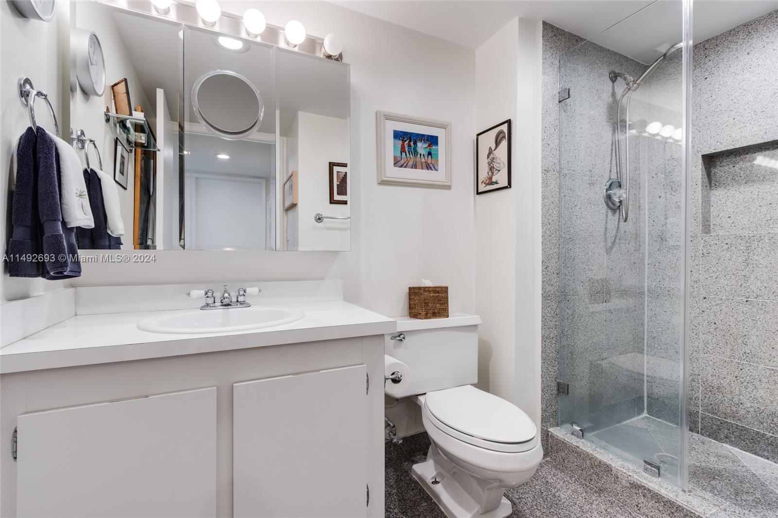 THE CLIPPER AT BISC COVE - Residential