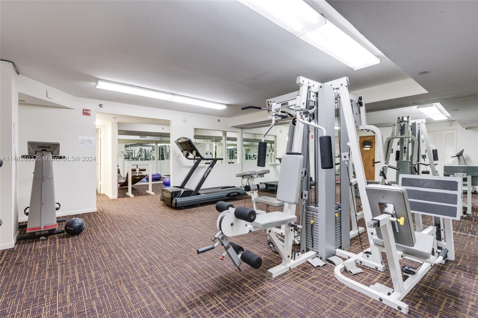 THE CLIPPER AT BISC COVE - Residential