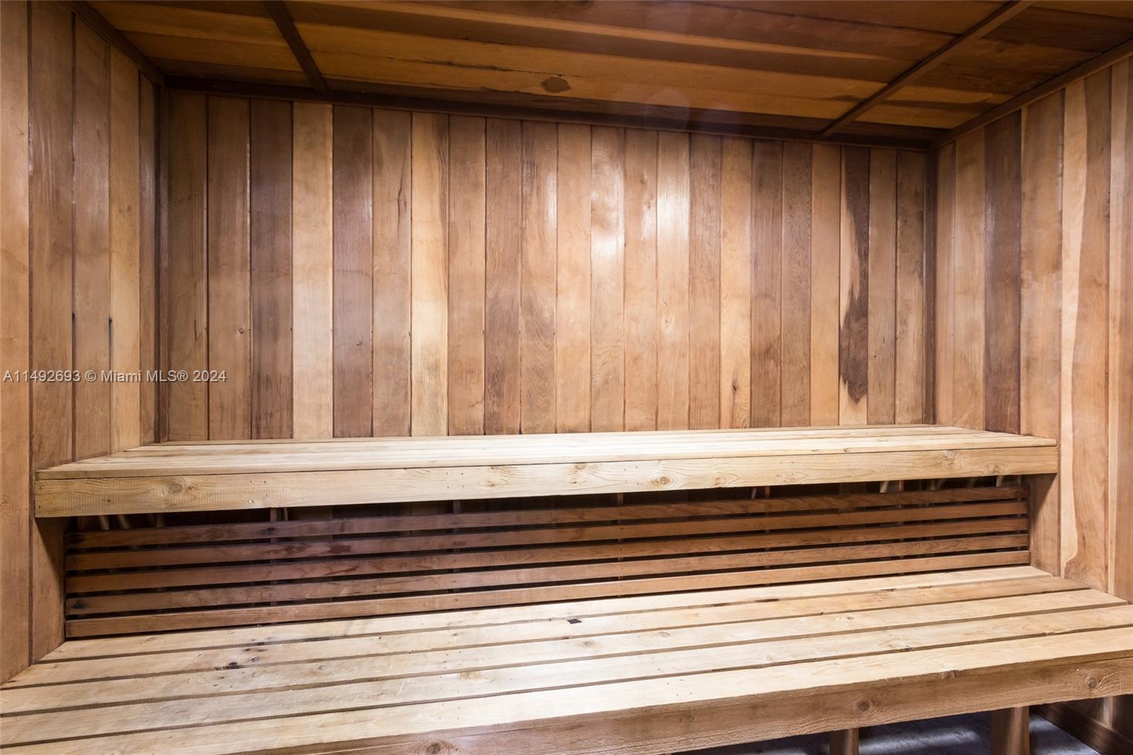 THE CLIPPER AT BISC COVE - Residential