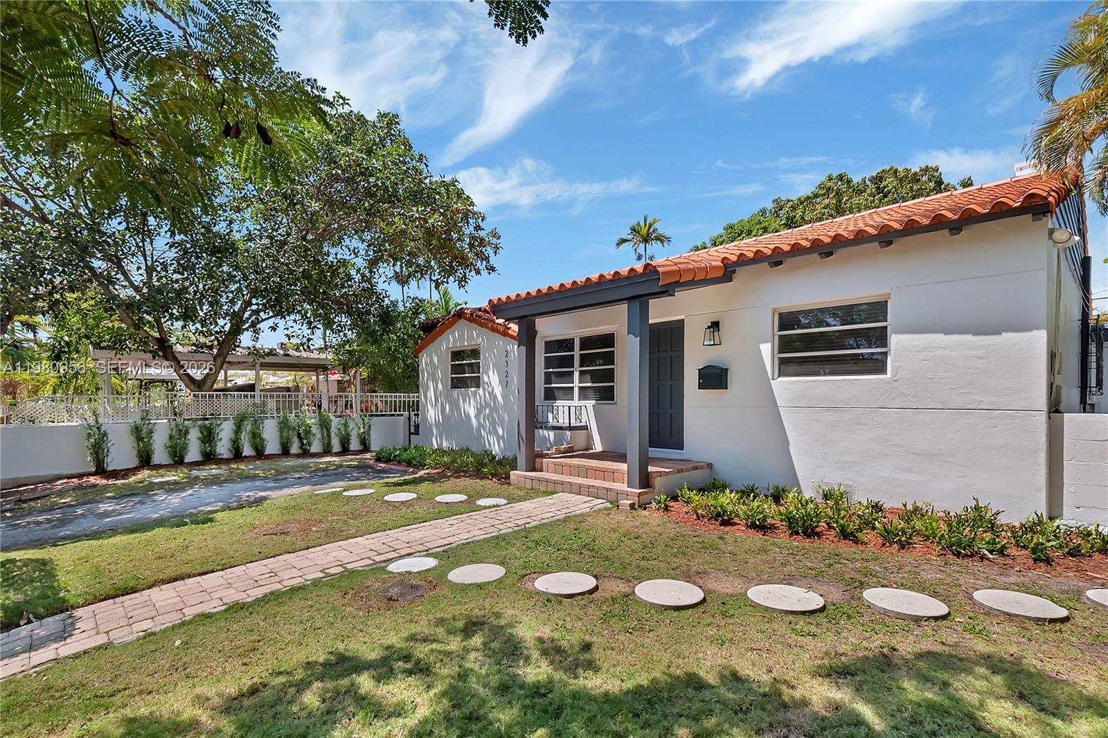 SILVER BLUFF ESTS-SEC A - Residential Lease