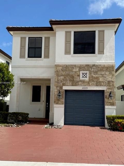 11035 W 35th Way 11035 Hialeah FL 33018