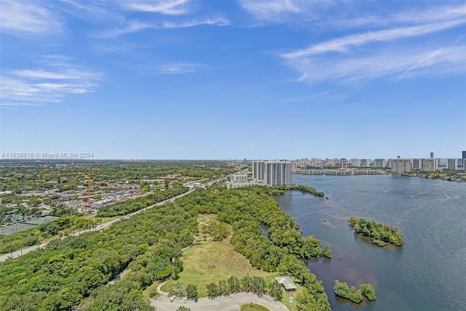 THE HARBOUR NORTH CONDO - Residential Lease