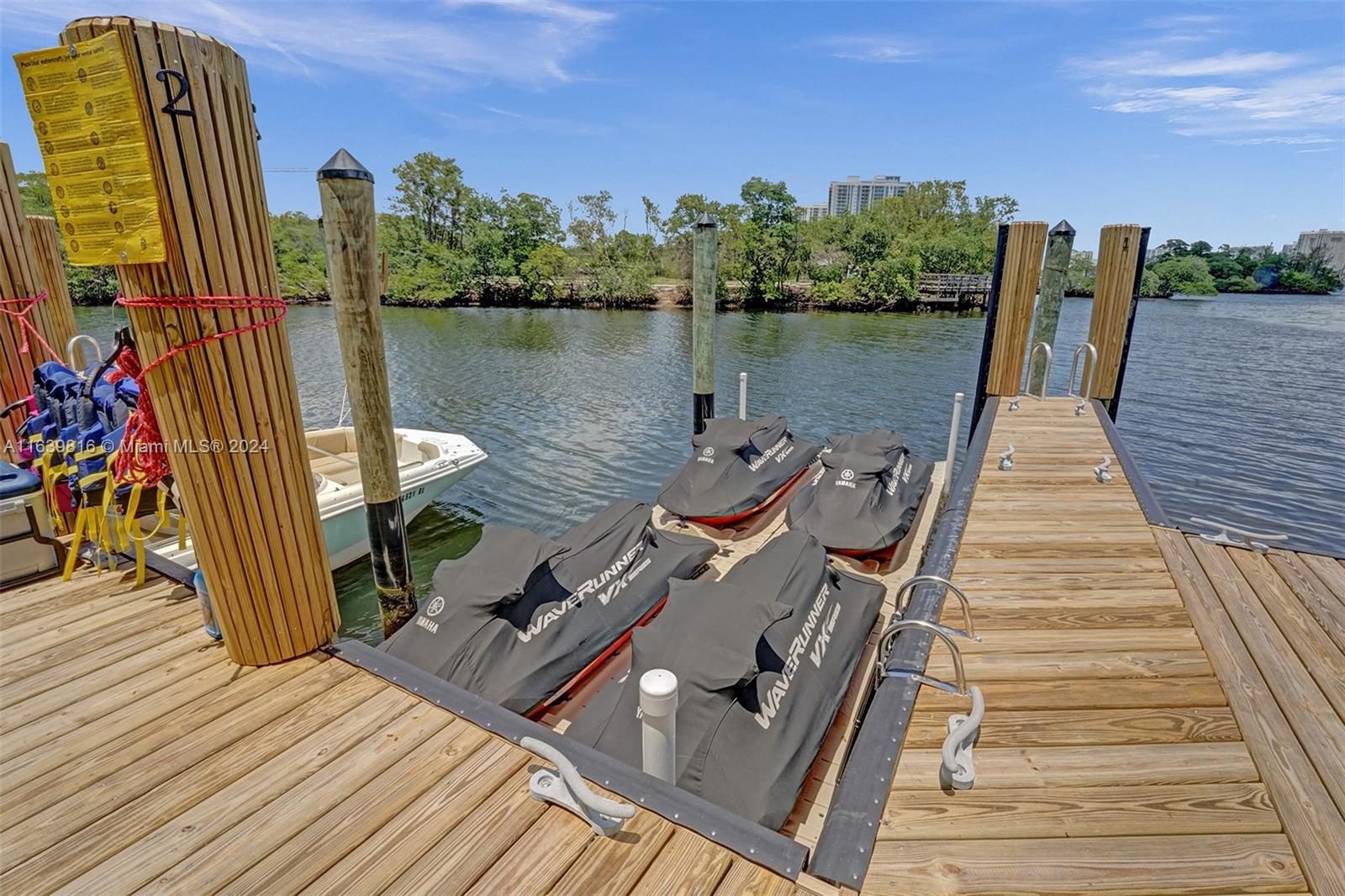 THE HARBOUR NORTH CONDO - Residential Lease