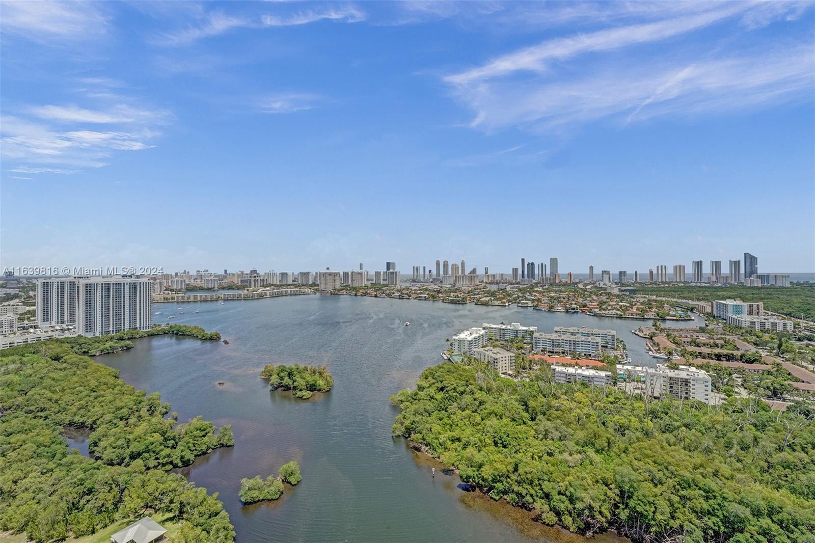 THE HARBOUR NORTH CONDO - Residential Lease