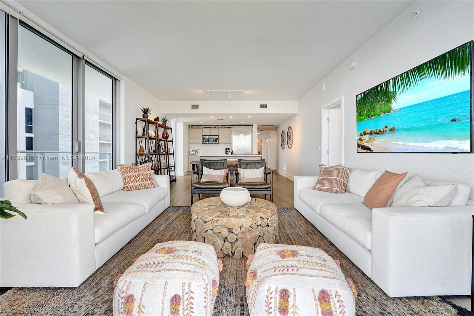 THE HARBOUR NORTH CONDO - Residential Lease