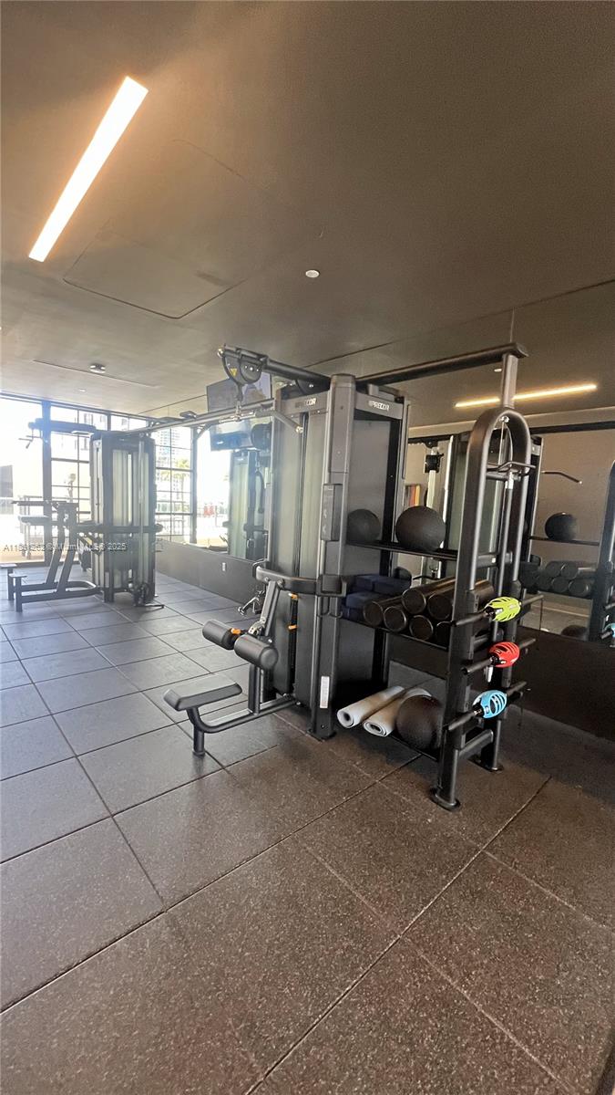 GALE MIAMI HOTEL AND RESID - Residential