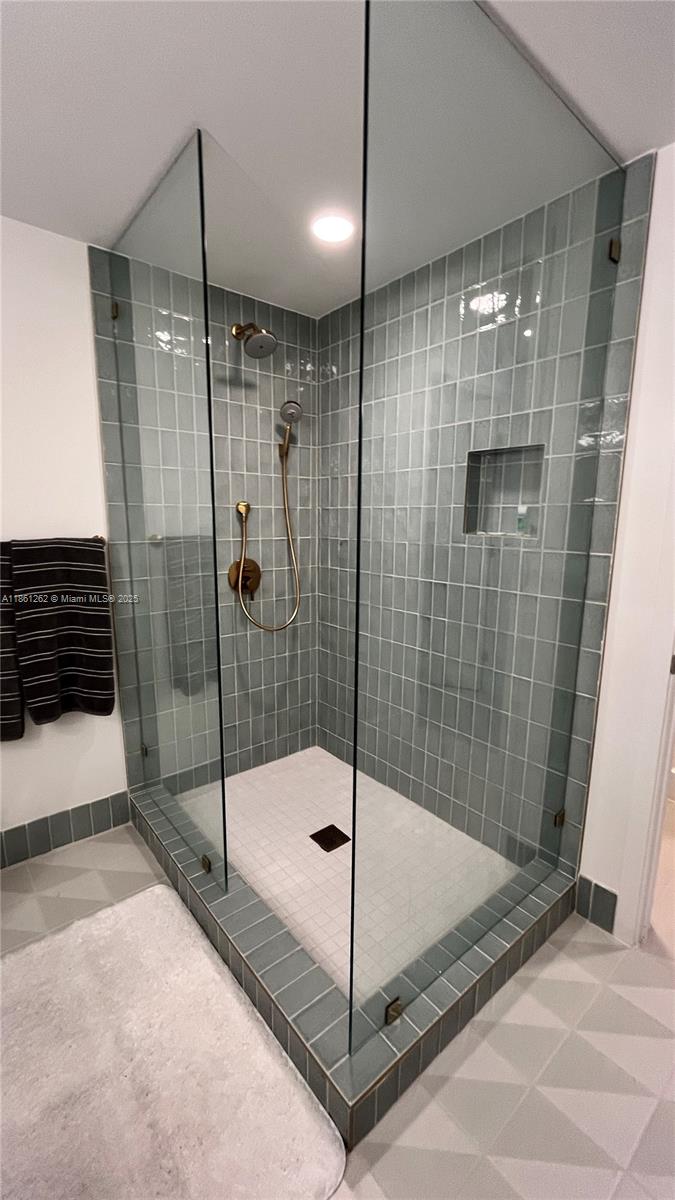 GALE MIAMI HOTEL AND RESID - Residential