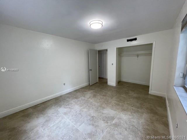 335 NAVARRE CONDO - Residential Lease