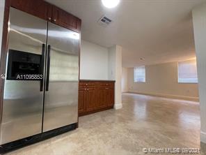 335 NAVARRE CONDO - Residential Lease