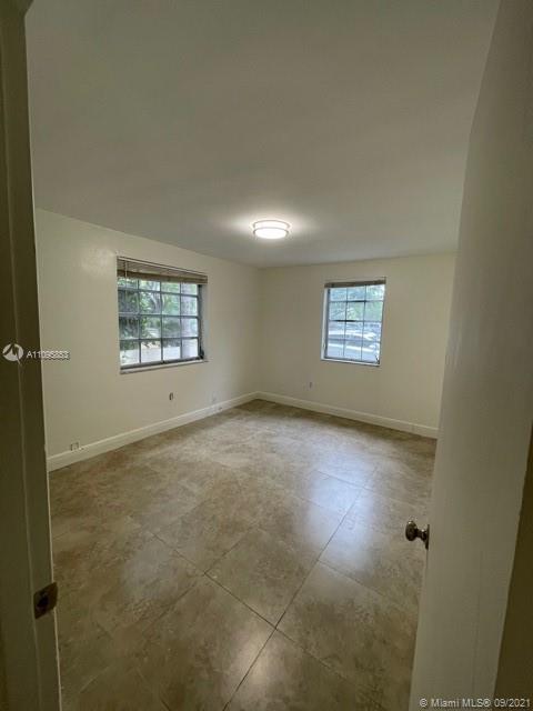 335 NAVARRE CONDO - Residential Lease