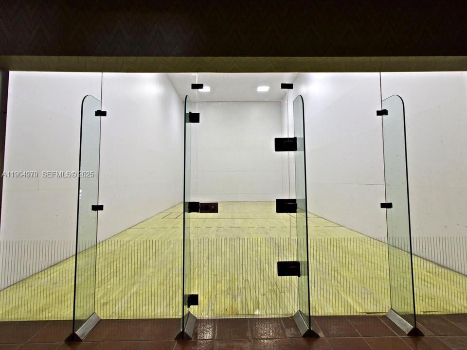 THE YACHT CLUB AT AVENTUR - Residential Lease