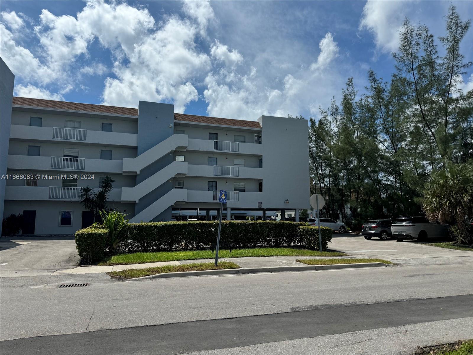Rental Property at 3868 Ne 169th St 402, North Miami Beach, Miami-Dade County, Florida - Bedrooms: 2 
Bathrooms: 2  - $2,500 MO.