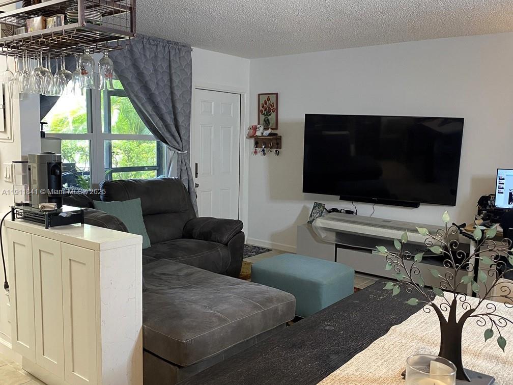 SANTA MONICA CONDOMINIUM - Residential Lease