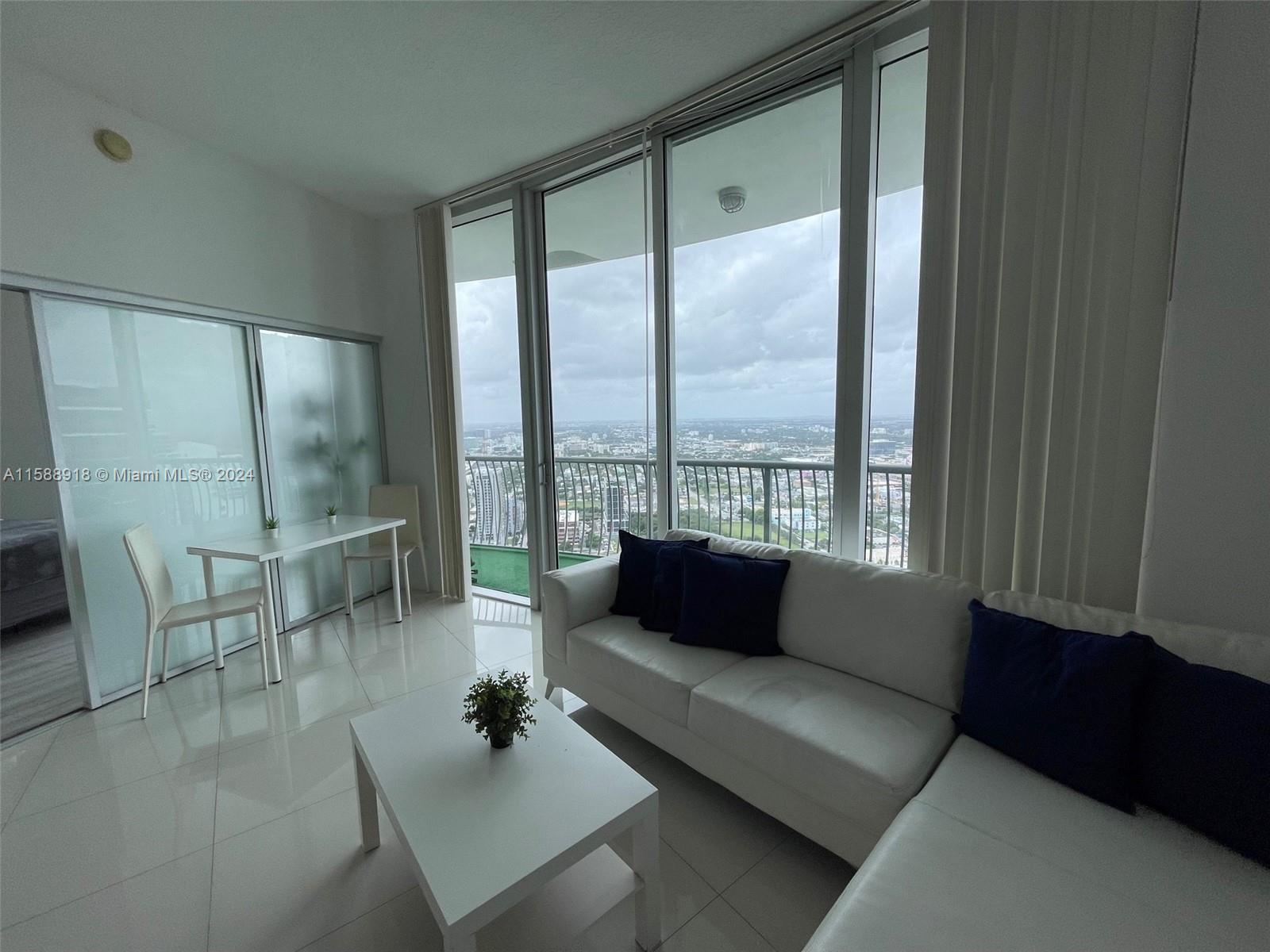 1750 N Bayshore Dr 5615, Miami, Broward County, Florida - 2 Bedrooms  
2 Bathrooms - 