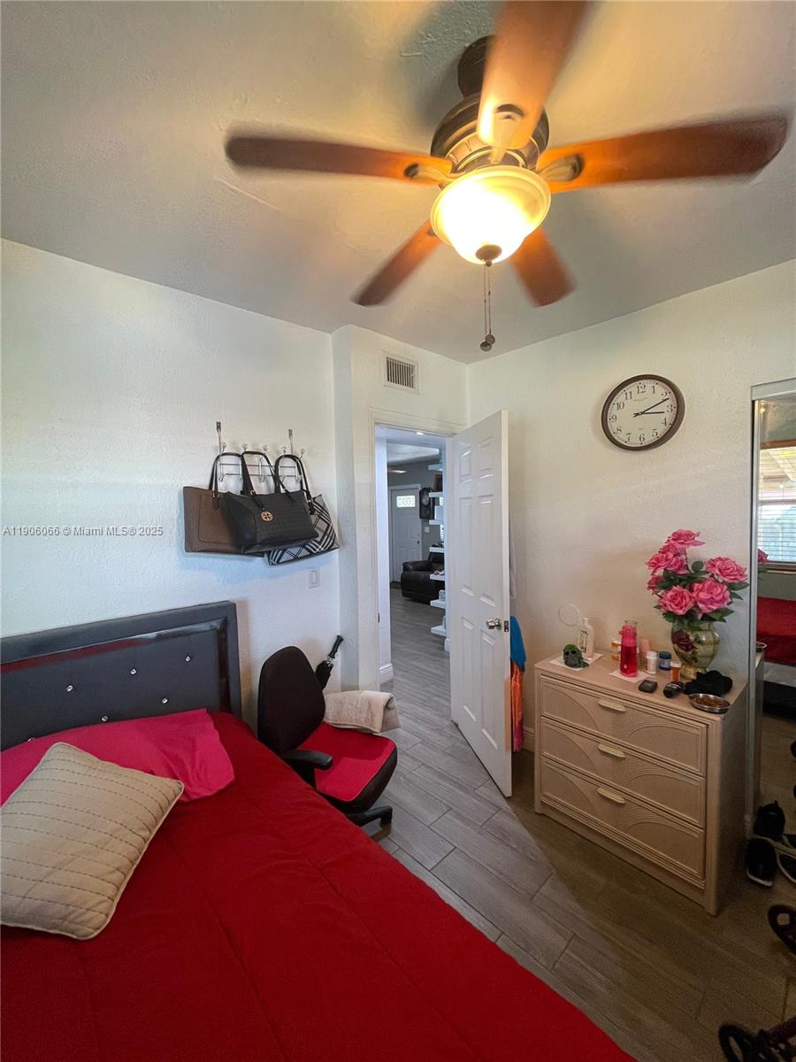 EVERGLADES AVE HTS ADDN - Residential