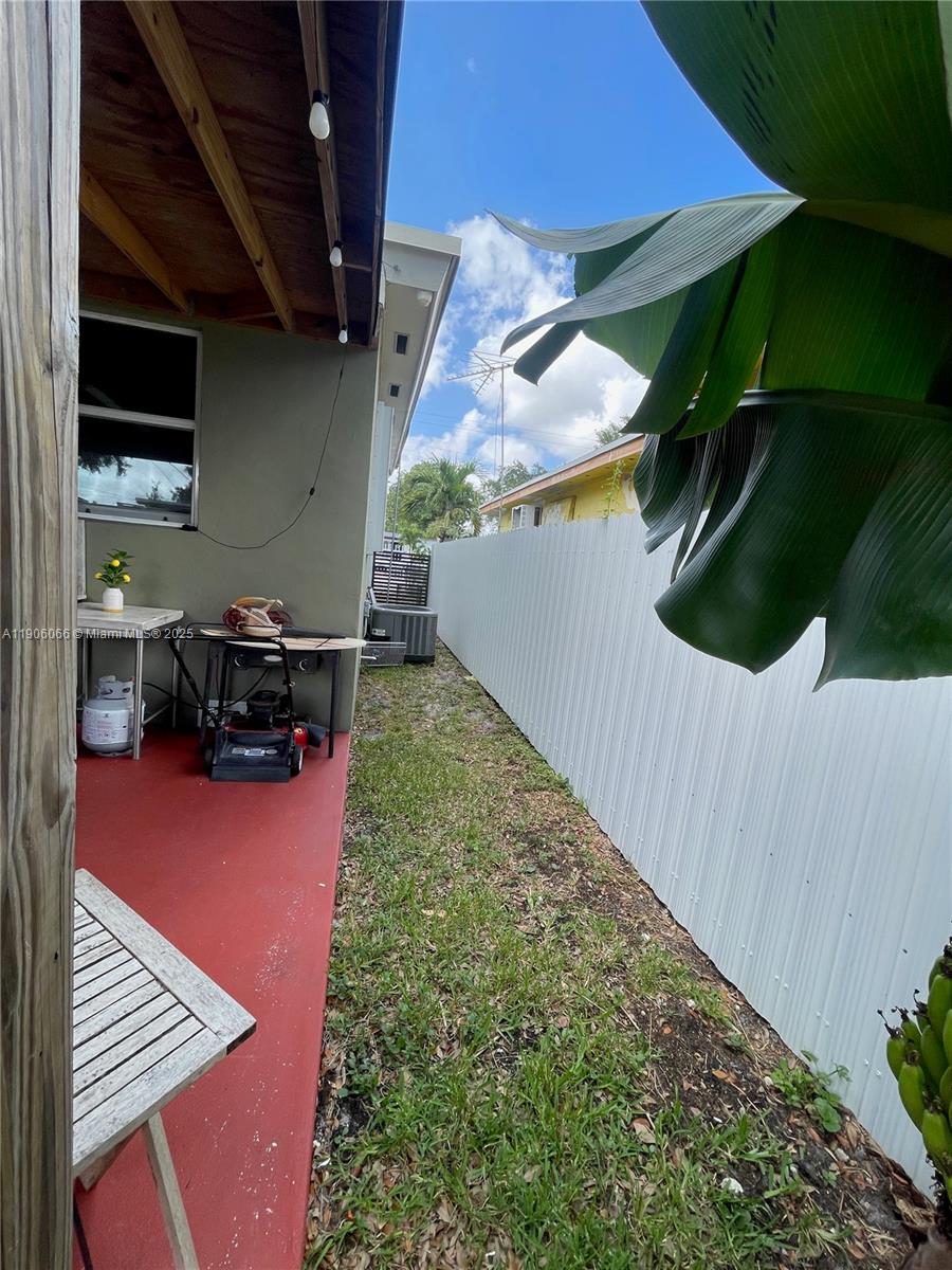 EVERGLADES AVE HTS ADDN - Residential