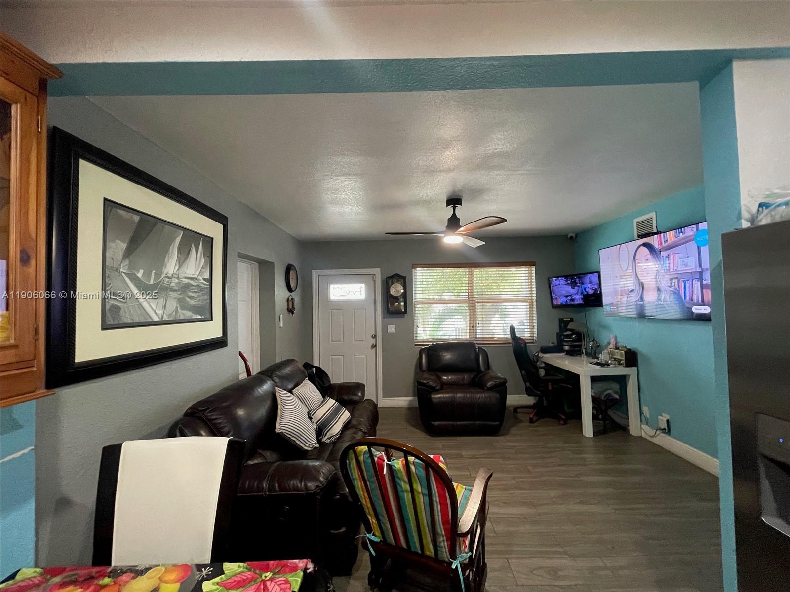 EVERGLADES AVE HTS ADDN - Residential