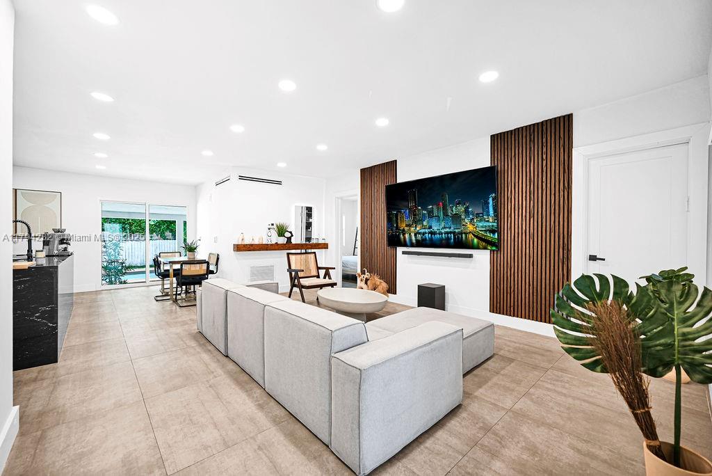 SHADOWLAWN EXTENSION SUB - Residential