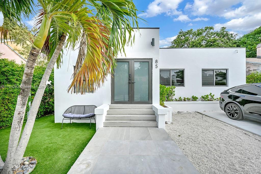 85 NW 47th St