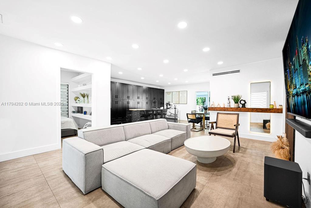 SHADOWLAWN EXTENSION SUB - Residential