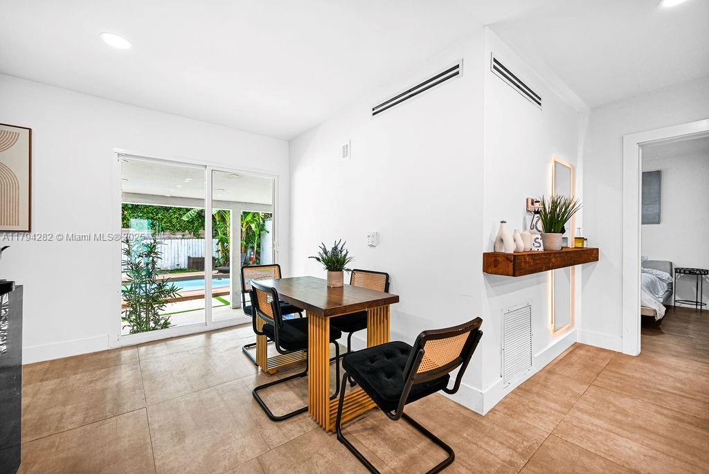 SHADOWLAWN EXTENSION SUB - Residential