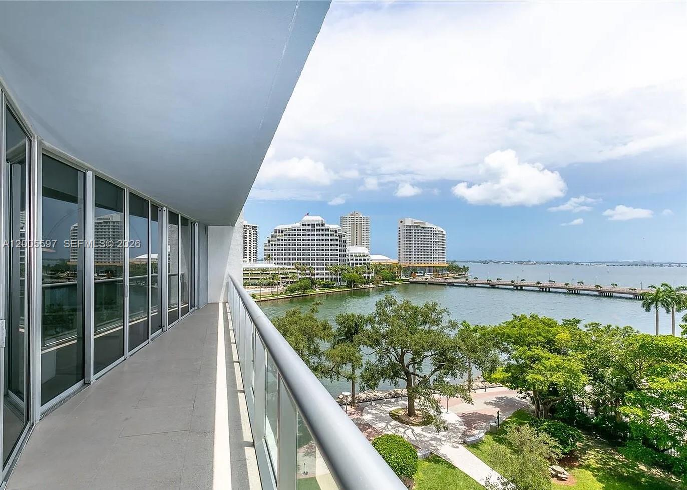 ICON BRICKELL NO TWO - Residential