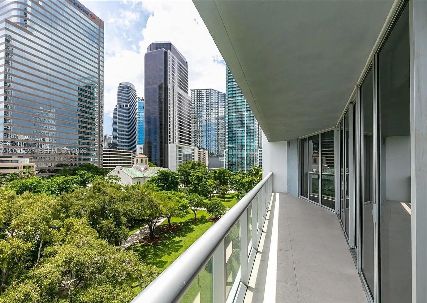ICON BRICKELL NO TWO - Residential