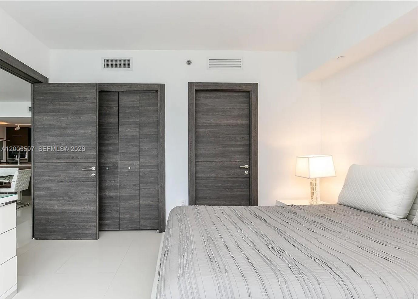 ICON BRICKELL NO TWO - Residential