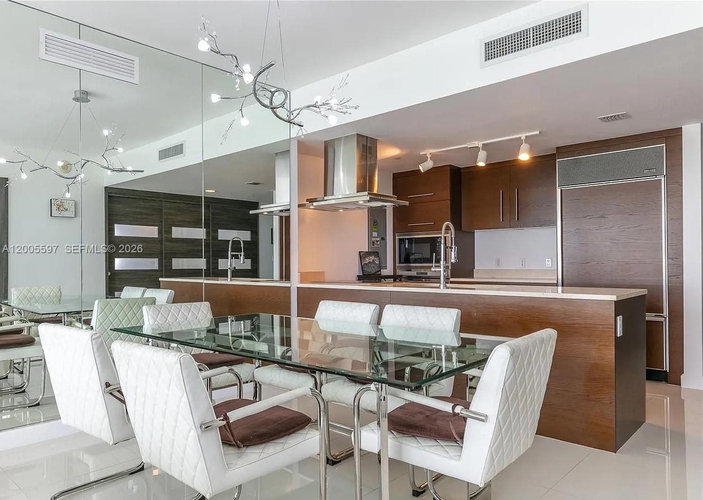 ICON BRICKELL NO TWO - Residential