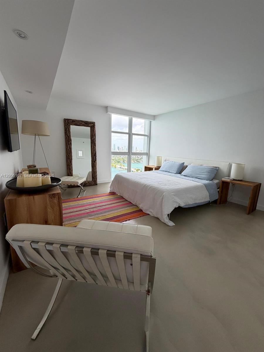 NINE ISLAND AVENUE CONDO - Residential