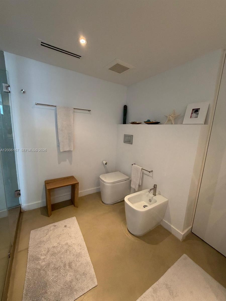 NINE ISLAND AVENUE CONDO - Residential