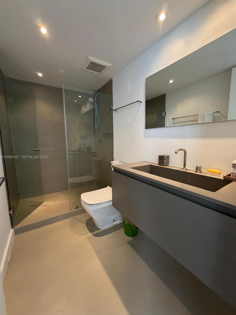 NINE ISLAND AVENUE CONDO - Residential