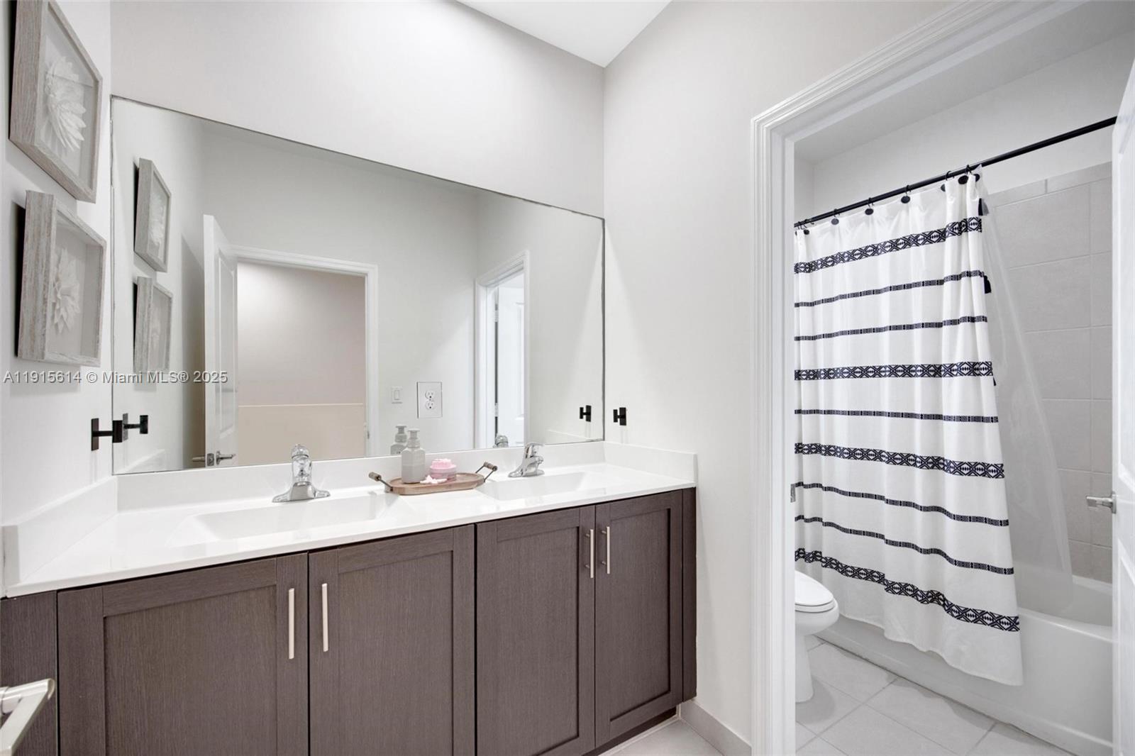 S ALLAPATTAH GARDENS - Residential