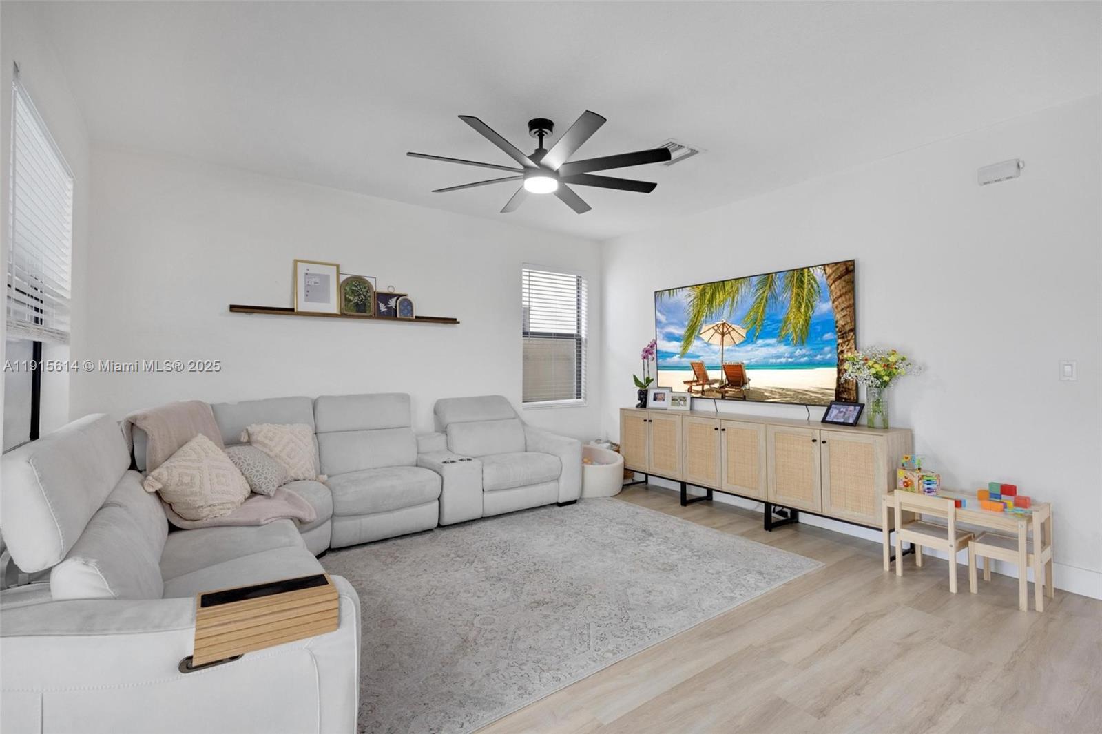 S ALLAPATTAH GARDENS - Residential