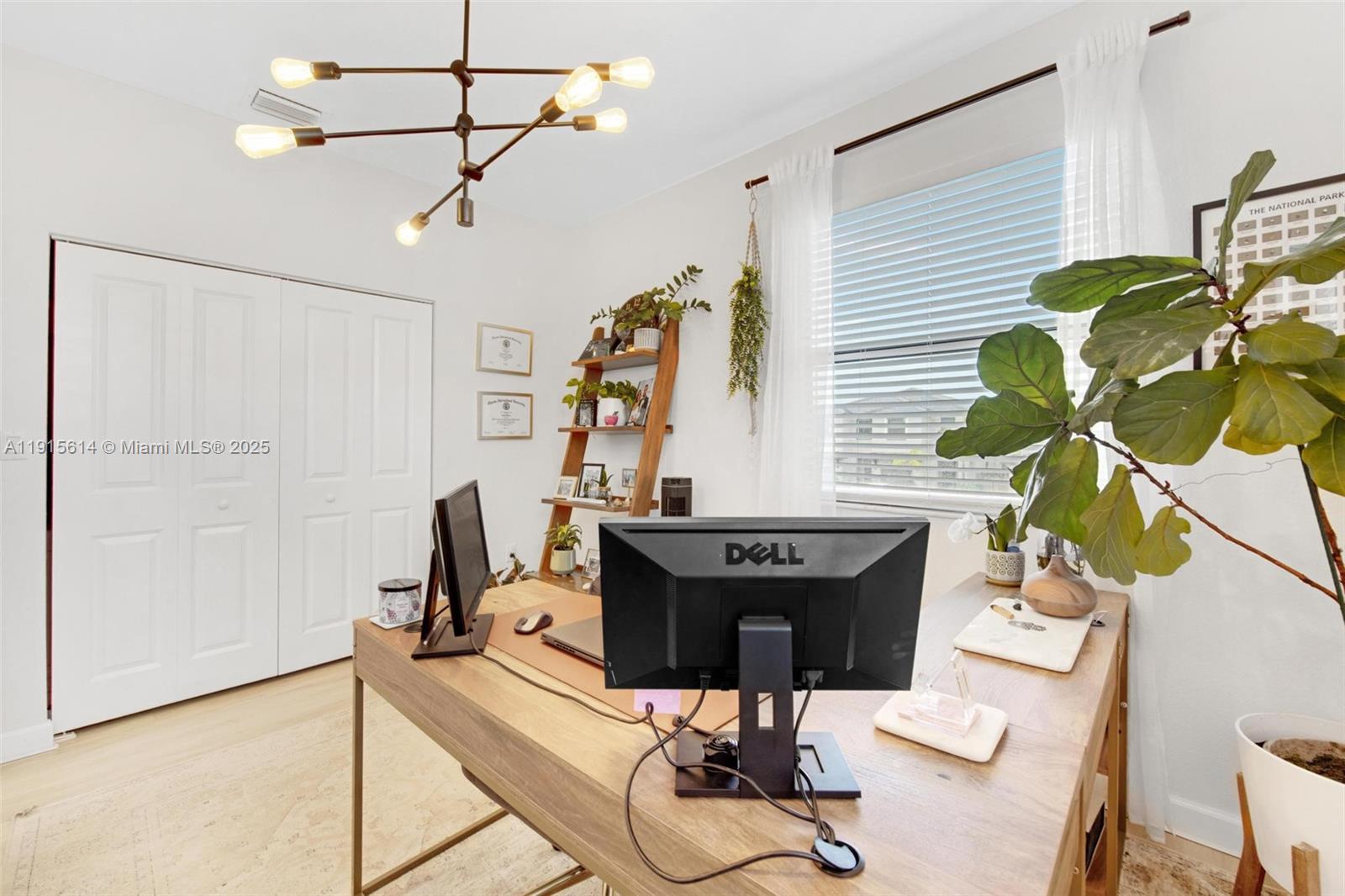 S ALLAPATTAH GARDENS - Residential