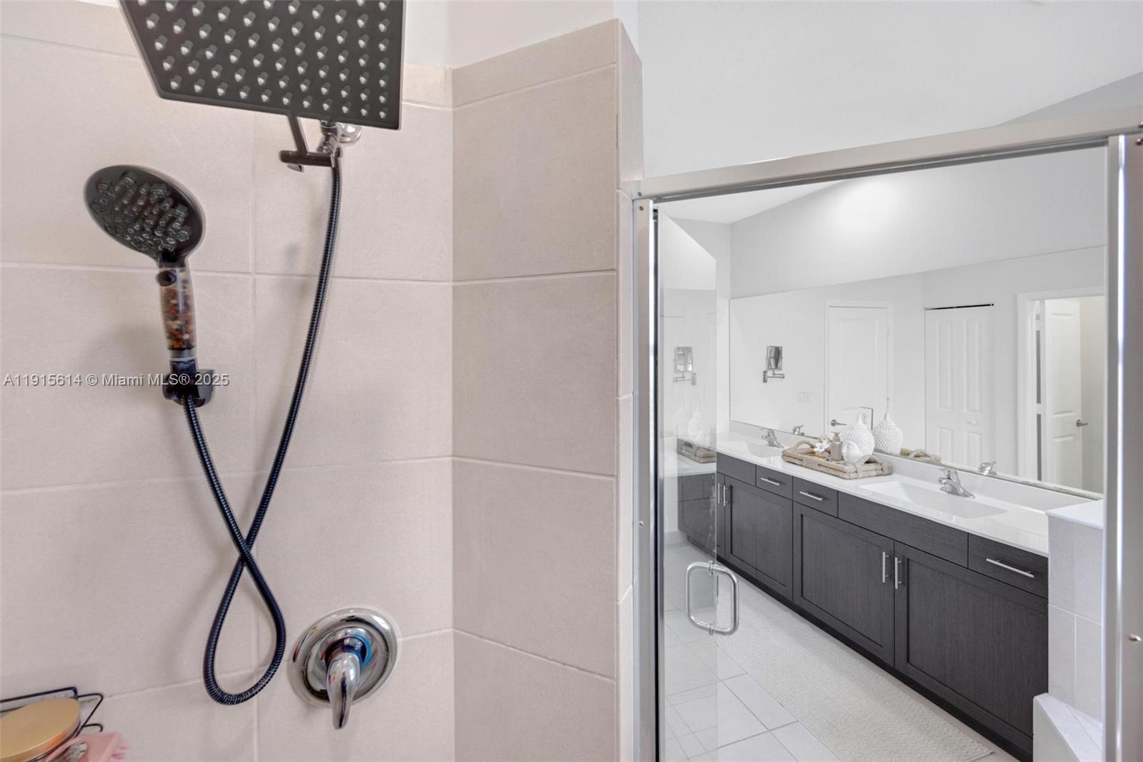 S ALLAPATTAH GARDENS - Residential