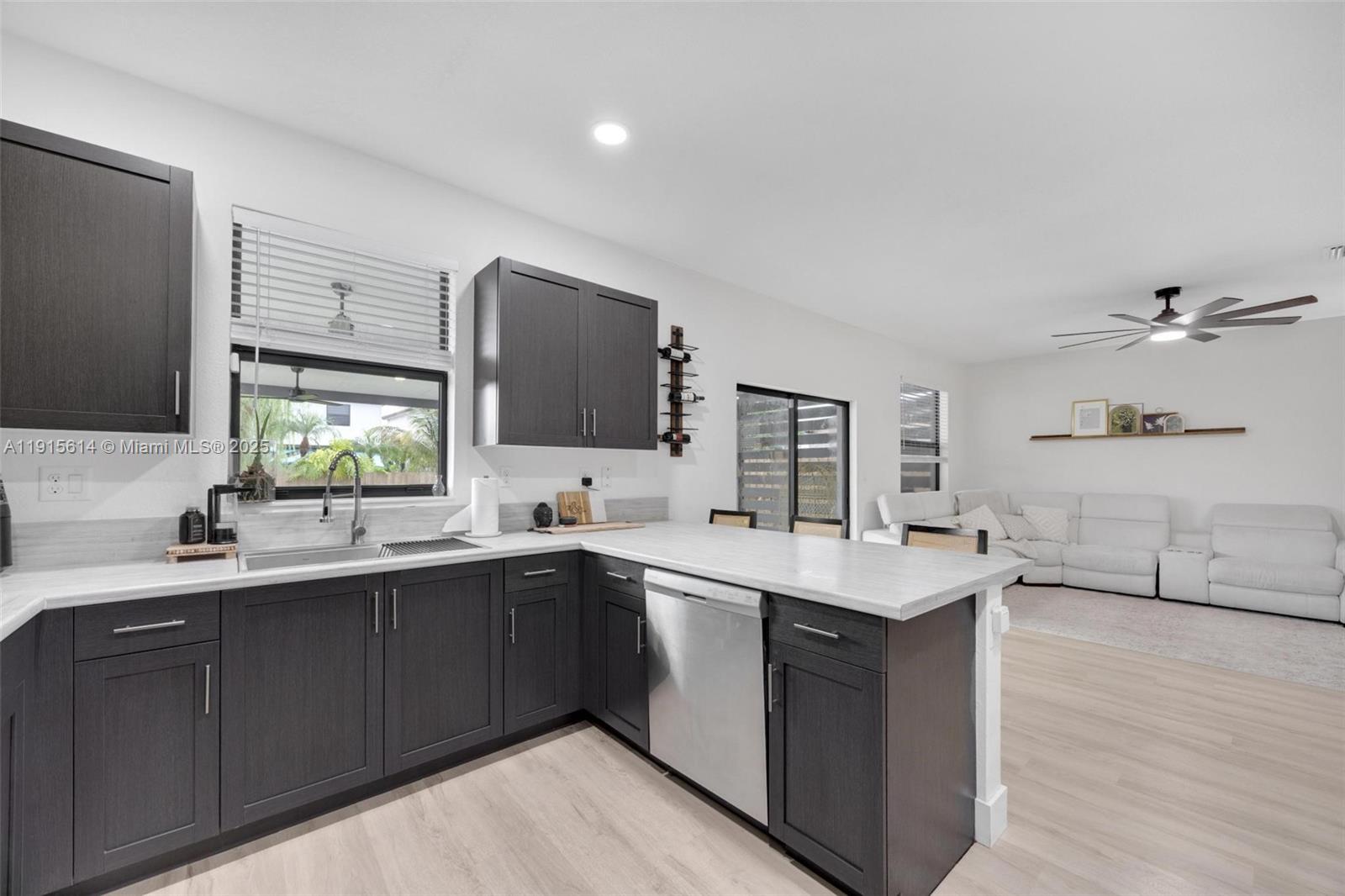 S ALLAPATTAH GARDENS - Residential